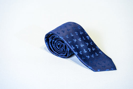 Modern All-Over Leaf Motif Silk Tie